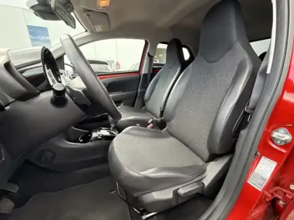 Photo 17 Toyota Aygo 1.0 VVT-i x-clusiv zen