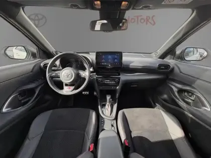 Photo 10 Toyota Yaris Hybride 1.5 HYBRID 116H GR SPORT AUTO MY22