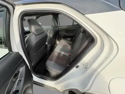 Photo 19 Toyota Yaris Hybride 1.5 HYBRID 116H GR SPORT AUTO MY22