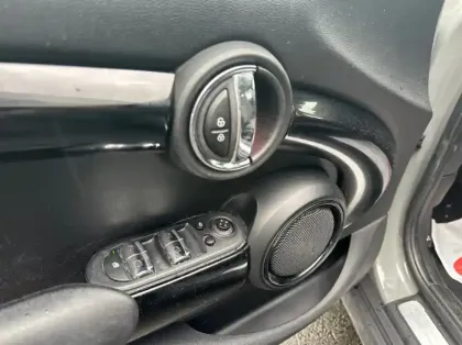 Photo 5 Mini Mini Cooper 136ch Heddon Street Euro6d-T