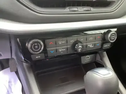 Photo 15 Jeep Compass Gén. II Ph2 NG Altitude 5