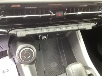 Photo 15 Alfa Romeo Tonale 1.6 Multijet II 130 ch VGT TCT6 Sprint