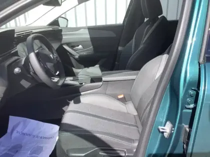 Photo 10 Peugeot 308 Hybrid 145 e-DCS6 Allure