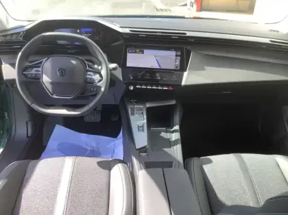 Photo 12 Peugeot 308 Hybrid 145 e-DCS6 Allure