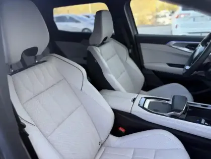 Photo 8 Renault Espace VI iconic 7PL full hybrid E-Tech 200-25