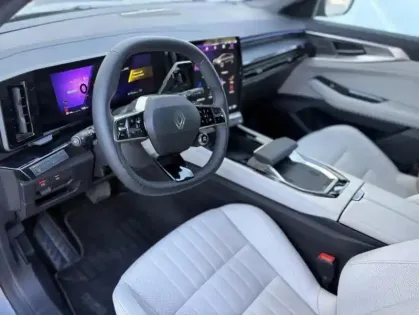 Photo 5 Renault Espace VI iconic 7PL full hybrid E-Tech 200-25