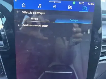 Photo 18 Renault Espace VI iconic 7PL full hybrid E-Tech 200-25