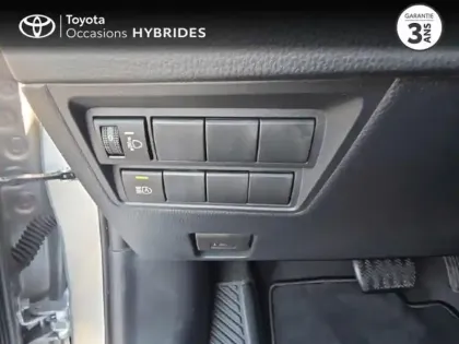 Photo 11 Toyota Yaris  116h Design 5p