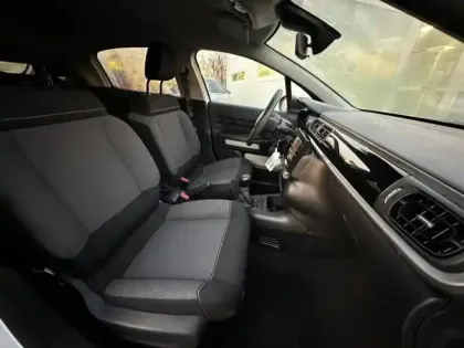 Photo 7 Citroën C3  1.2 PureTech 110ch S&S Shine 124g