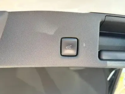 Photo 7 Ford Kuga Gén. III Ph1 ST-Line 5