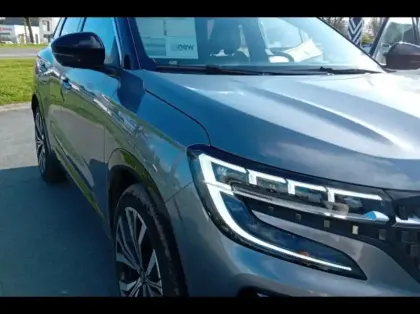 Photo 13 Renault Austral  1.2 E-Tech full hybrid 200ch Iconic- 24