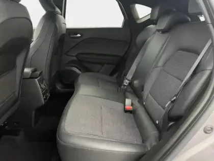 Photo 11 Renault Captur  1.6 E-Tech hybride 145ch Rive Gauche