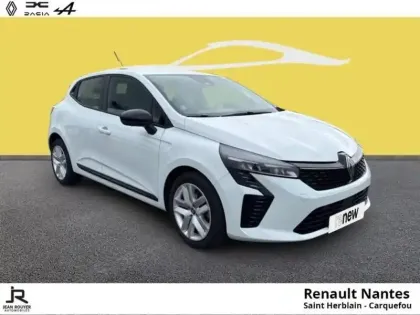 Photo 11 Renault Clio Gén. V (BJA) Ph1 NG Evolution 5