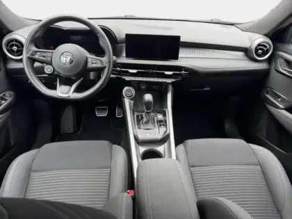 Photo 12 Alfa Romeo Tonale  1.5 Hybrid 130ch Sprint TCT