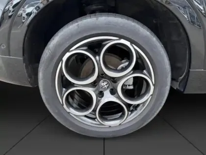 Photo 10 Alfa Romeo Tonale  1.5 Hybrid 130ch Sprint TCT