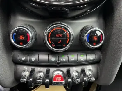 Photo 14 Mini Mini  Cooper 136ch Edition Premium Plus BVA7
