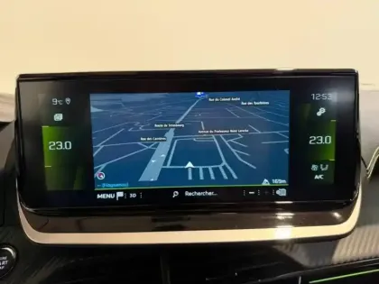 Photo 14 Peugeot 2008  1.2 130 GT EAT8 / Gps / Toit ouvrant / Attelage