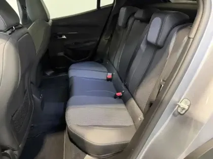 Photo 9 Peugeot 2008  1.2 130 GT EAT8 / Gps / Toit ouvrant / Attelage