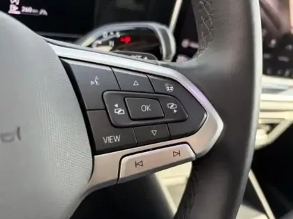 Photo 11 Volkswagen Tiguan  2.0 TDI 150ch VW Edition DSG7