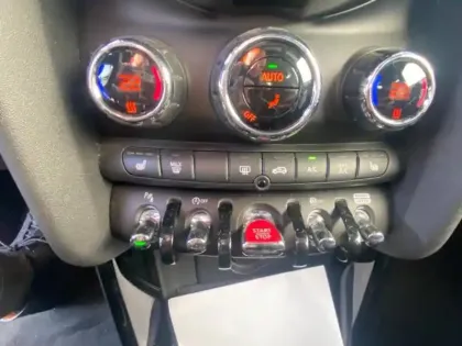 Photo 11 Mini Mini  Cooper 136ch Edition Premium Plus BVA7