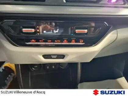 Photo 14 Suzuki Swift  1.2 Hybrid 83ch Pack