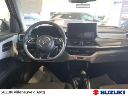 Photo 7 Suzuki Swift  1.2 Hybrid 83ch Pack