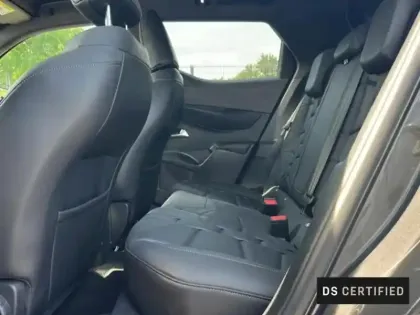 Photo 11 DS DS 3  Crossback E-Tense Louvre