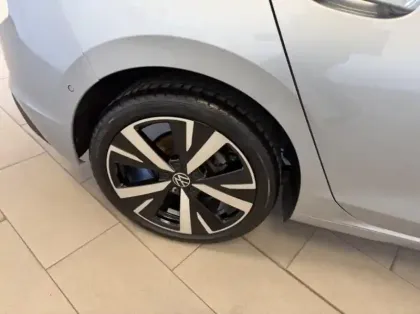 Photo 5 Volkswagen Golf  1.5 TSI EVO2 116ch VW Edition