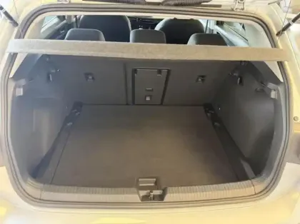 Photo 10 Volkswagen Golf  1.5 TSI EVO2 116ch VW Edition