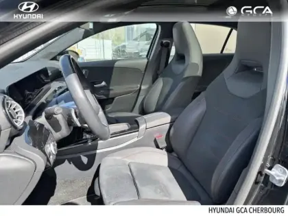 Photo 12 Mercedes Classe A  180 136ch AMG Line 7G-DCT