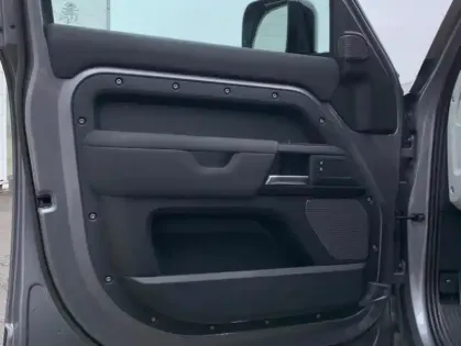 Photo 10 Land rover Defender Gén. III (L663) Ph1 Evo X-Dynamic SE 5