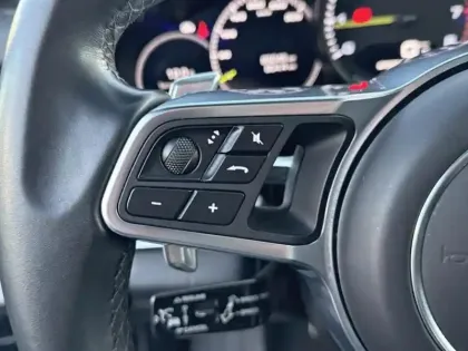 Photo 10 Porsche Panamera  3.0 V6 462ch 4 E-Hybrid