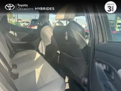 Photo 6 Toyota Yaris  116h Iconic 5p