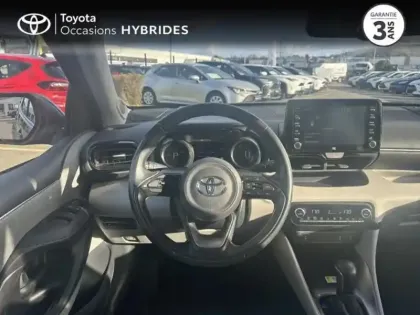 Photo 8 Toyota Yaris  116h Iconic 5p