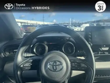 Photo 12 Toyota Yaris  116h Iconic 5p