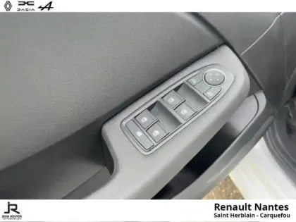 Photo 6 Renault Clio Gén. V (BJA) Ph1 NG Evolution 5