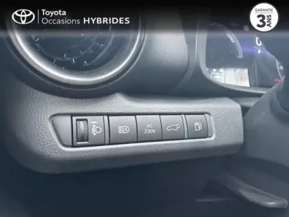 Photo 15 Toyota C-HR  2.0 Hybride Rechargeable 225ch Design NG23