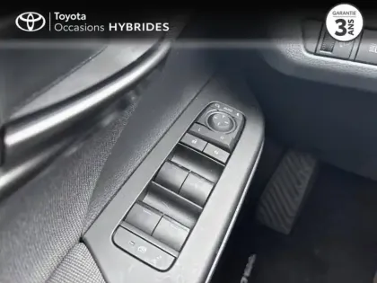 Photo 13 Toyota C-HR  2.0 Hybride Rechargeable 225ch Design NG23