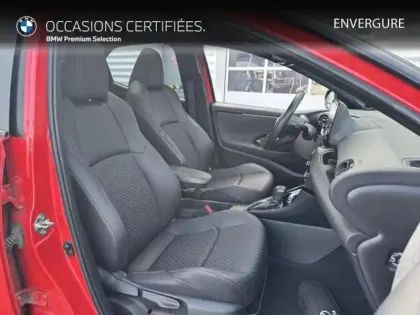 Photo 8 Toyota Yaris  116h Première 5p