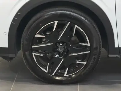 Photo 9 Peugeot 5008  Hybrid 145ch GT e-DCS6 Toit Pano