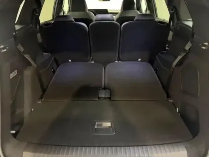 Photo 5 Peugeot 5008  Hybrid 145ch GT e-DCS6 Toit Pano