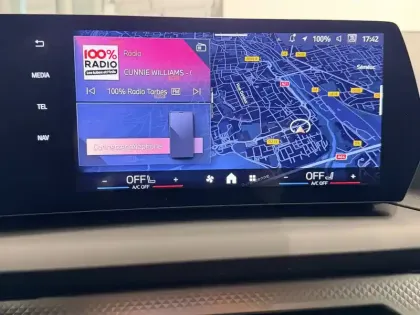 Photo 32 BMW Serie 1 Gén. IV (F70) Ph1 M Sport Design 5