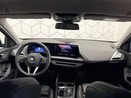 Photo 16 BMW Serie 1 Gén. IV (F70) Ph1 M Sport Design 5