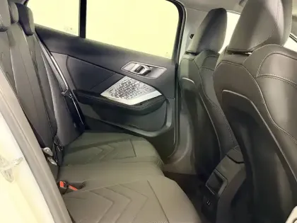 Photo 13 BMW Serie 1 Gén. IV (F70) Ph1 M Sport Design 5