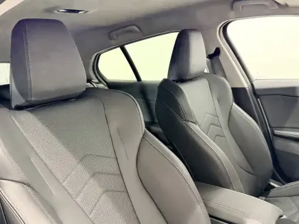 Photo 19 BMW Serie 1 Gén. IV (F70) Ph1 M Sport Design 5