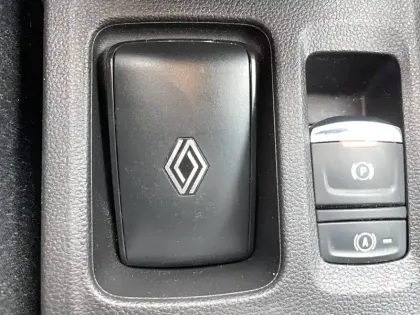 Photo 26 Renault Captur  E-Tech full hybrid 145 ch