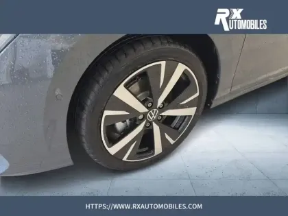 Photo 14 Volkswagen Golf Gén. VIII Ph2 VW Edition 5