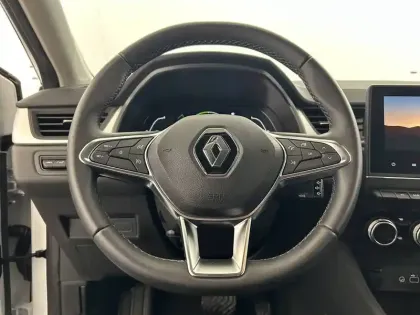 Photo 23 Renault Captur  E-Tech full hybrid 145