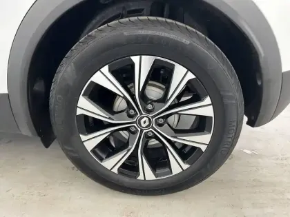 Photo 28 Renault Captur  E-Tech full hybrid 145