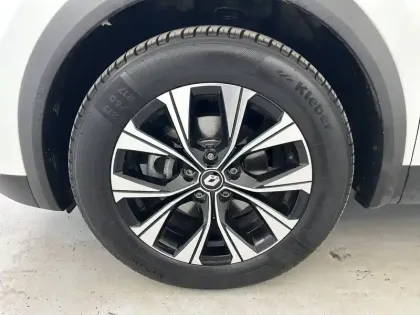 Photo 27 Renault Captur  E-Tech full hybrid 145